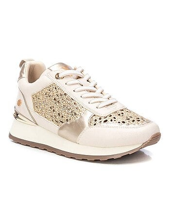 Baskets sport femme à lacets