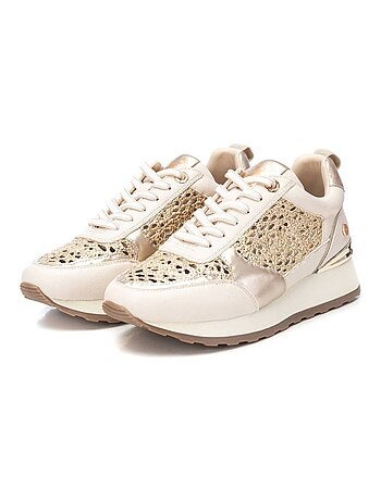 Baskets sport femme à lacets