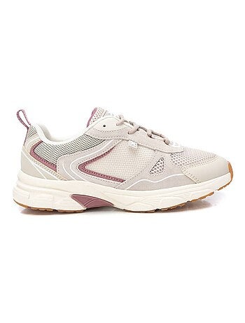 Baskets sport femme à lacets