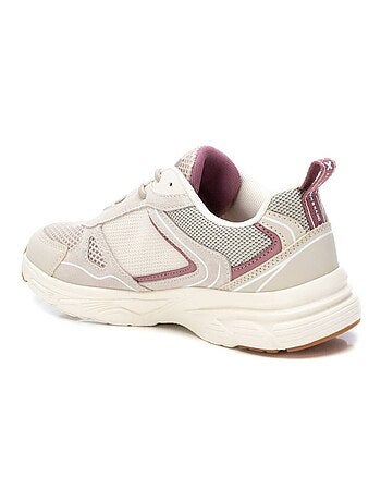 Baskets sport femme à lacets