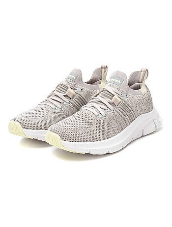 Baskets sport femme à lacets