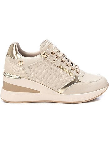 Baskets sport femme à lacets