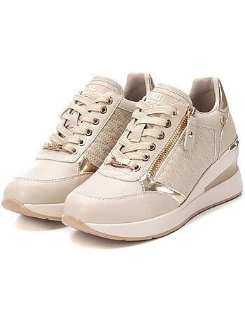Baskets sport femme à lacets