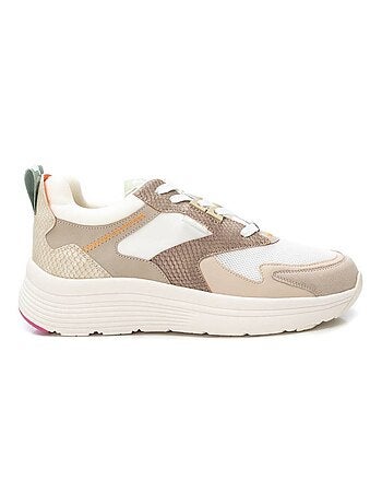 Baskets sport femme à lacets