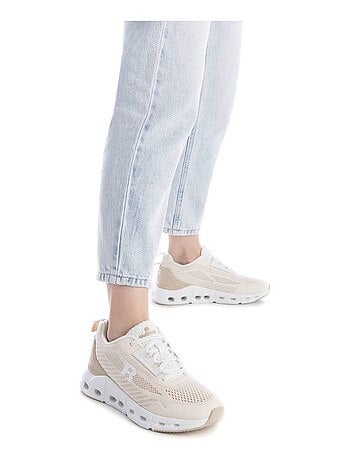 Baskets sport femme à lacets