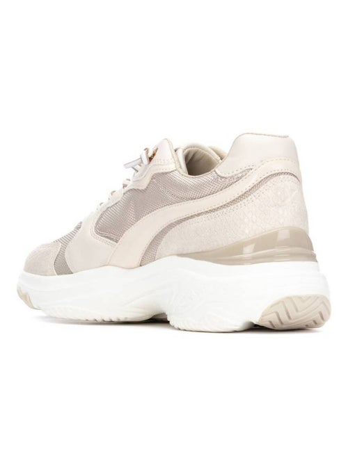 Baskets sport femme à lacets - Kiabi Baskets sport femme à lacets - Kiabi