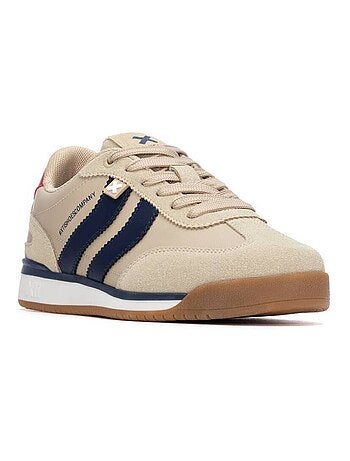 Baskets sport femme à lacets