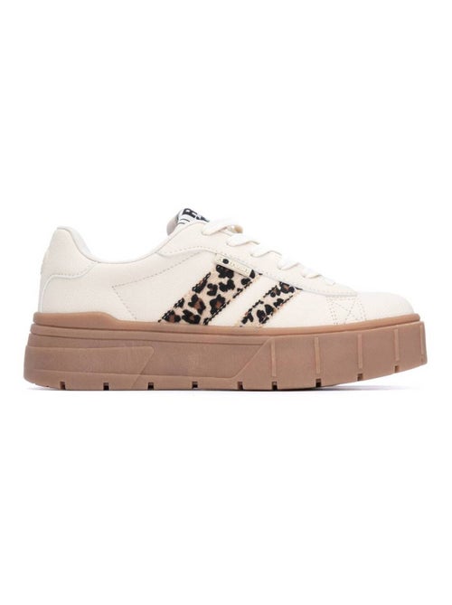 Baskets sport femme à lacets - Kiabi Baskets sport femme à lacets - Kiabi