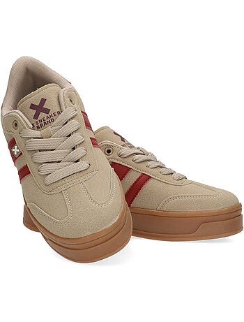 Baskets sport femme à lacets