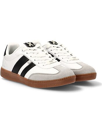 Baskets sport femme à lacets