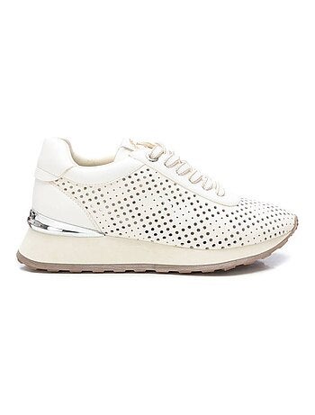 Baskets sport femme à lacets