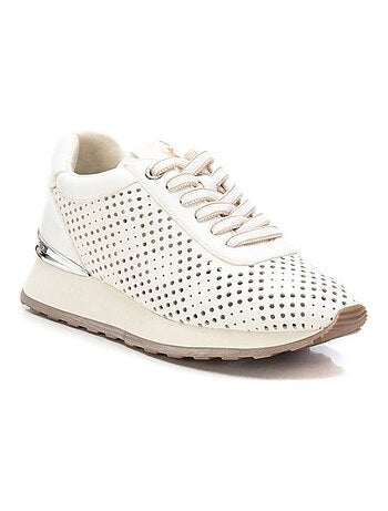 Baskets sport femme à lacets