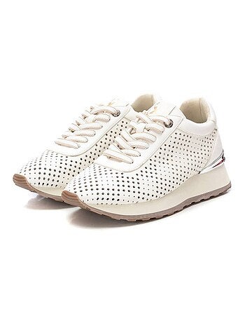 Baskets sport femme à lacets