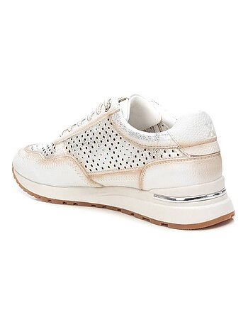 Baskets sport femme à lacets