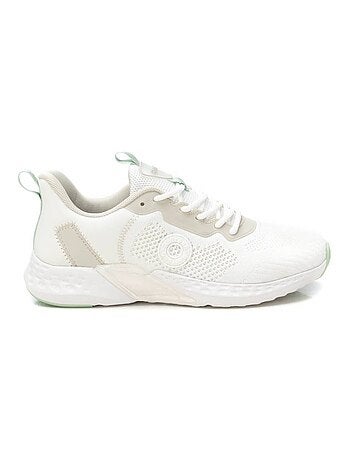 Baskets sport femme à lacets