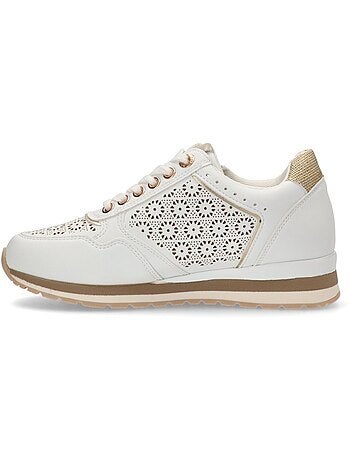 Baskets sport femme à lacets