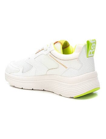 Baskets sport femme à lacets