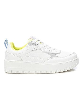 Baskets sport femme à lacets