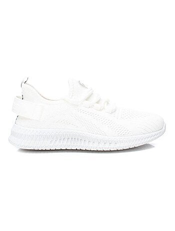 Baskets sport femme à lacets
