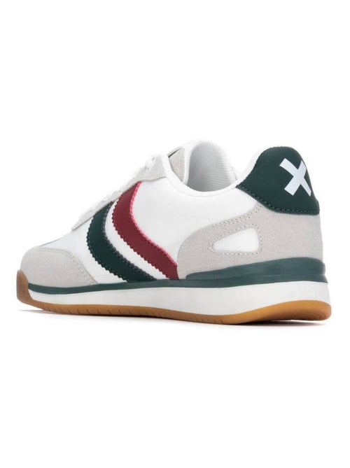 Baskets sport femme à lacets - Kiabi Baskets sport femme à lacets - Kiabi