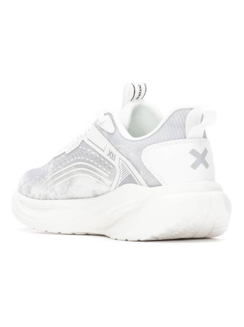 Baskets sport femme à lacets - Kiabi Baskets sport femme à lacets - Kiabi