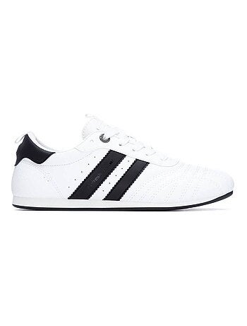 Baskets sport femme à lacets