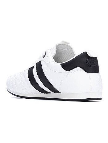 Baskets sport femme à lacets