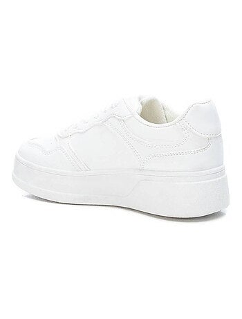 Baskets sport femme à lacets