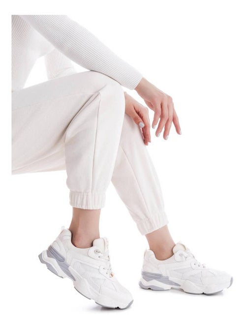 Baskets sport femme à lacets - Kiabi Baskets sport femme à lacets - Kiabi