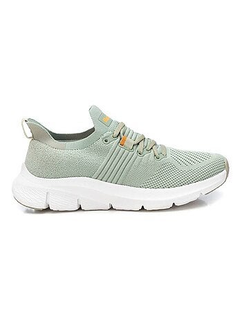 Baskets sport femme à lacets