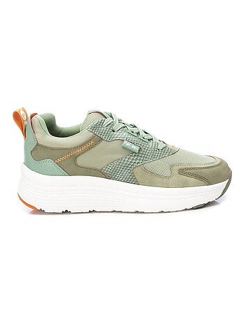 Baskets sport femme à lacets