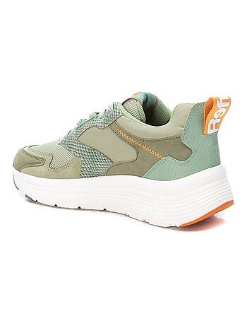 Baskets sport femme à lacets