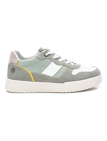 Baskets sport femme à lacets
