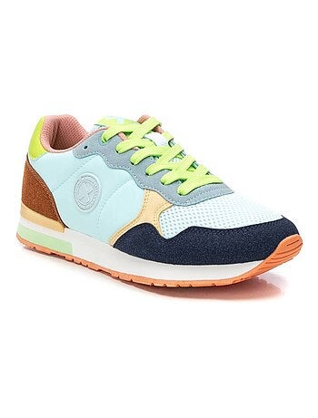 Baskets sport femme à lacets