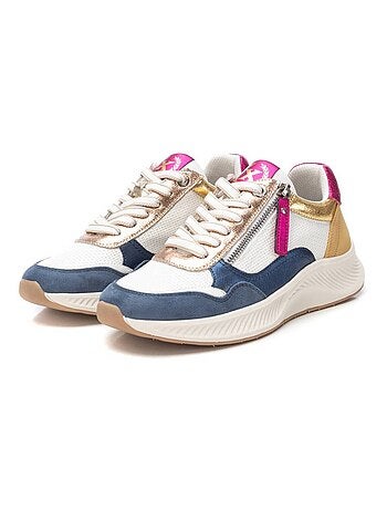 Baskets sport femme à lacets
