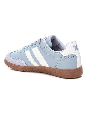 Baskets sport femme à lacets