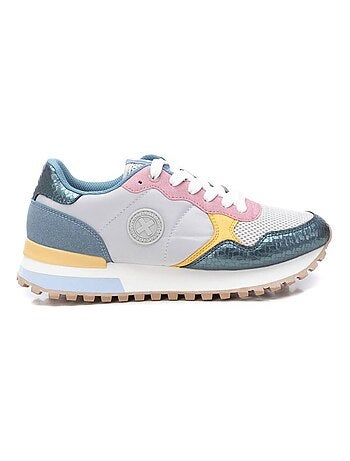 Baskets sport femme à lacets