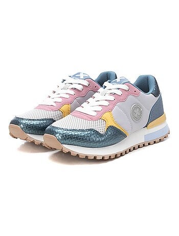 Baskets sport femme à lacets