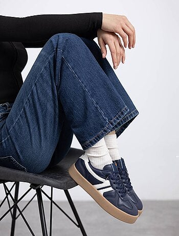 Baskets sport femme à lacets