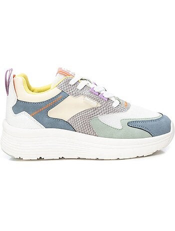 Baskets sport femme à lacets