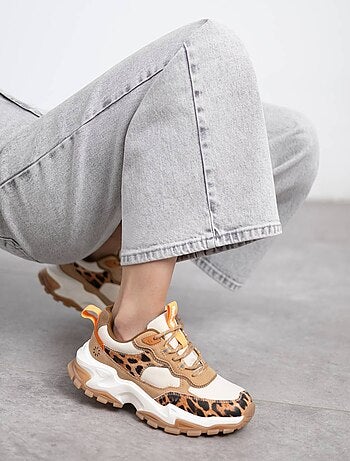 Baskets sport femme à lacets