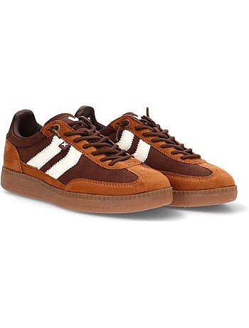 Baskets sport femme à lacets
