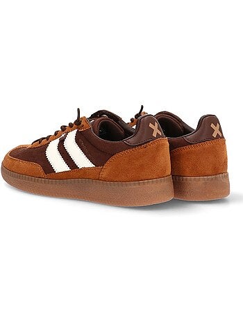 Baskets sport femme à lacets