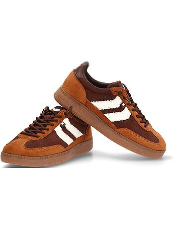 Baskets sport femme à lacets