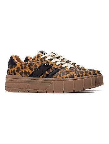 Baskets sport femme à lacets