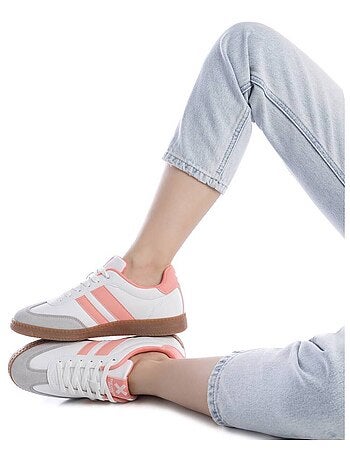 Baskets sport femme à lacets
