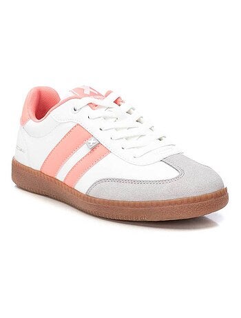 Baskets sport femme à lacets