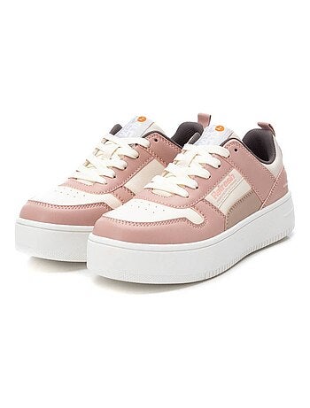 Baskets sport femme à lacets