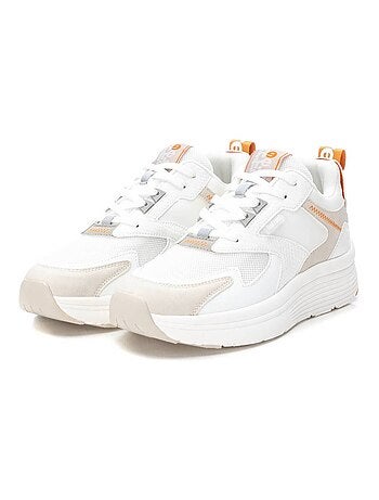 Baskets sport femme à lacets