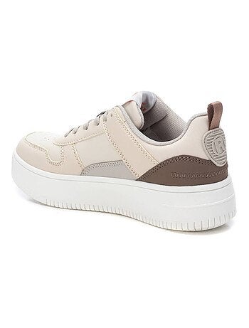 Baskets sport femme à lacets